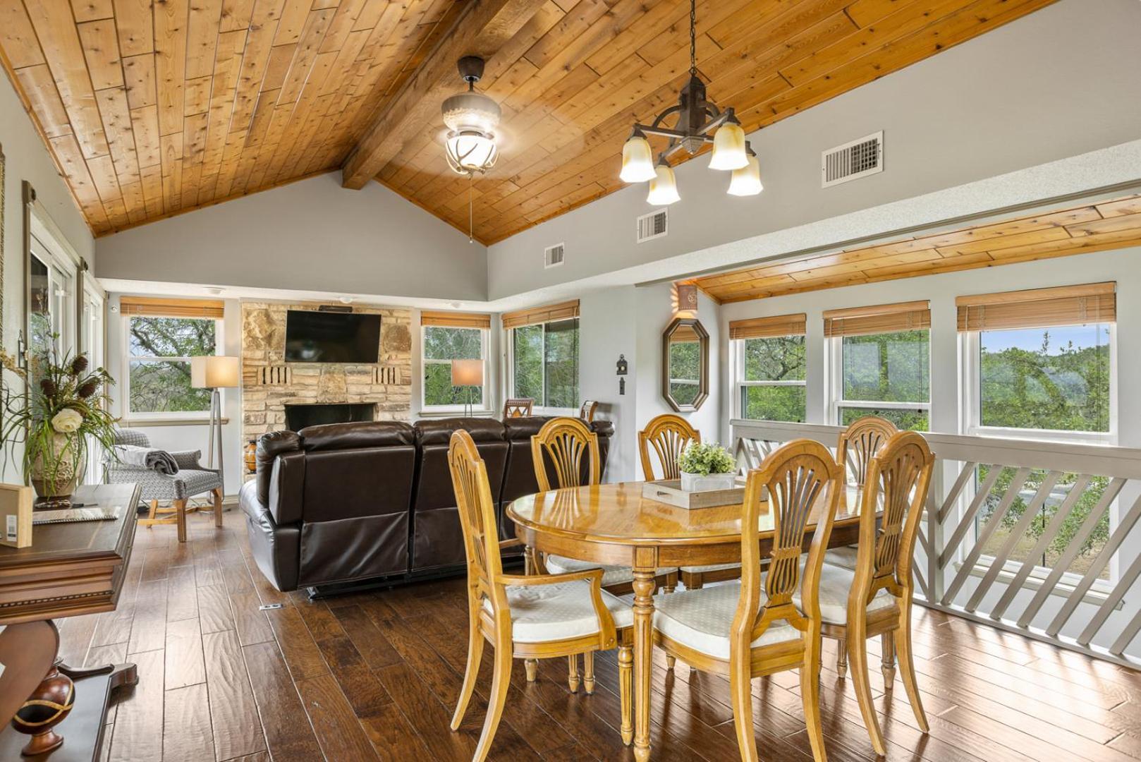 Spicewood Wine Country Retreat - With A Lake View! מראה חיצוני תמונה