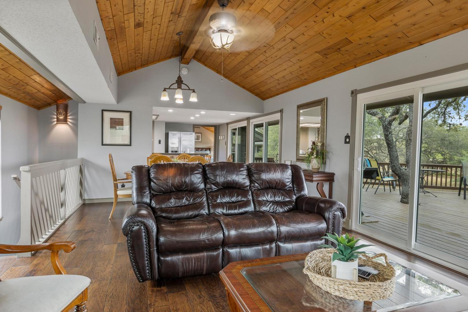 Spicewood Wine Country Retreat - With A Lake View! מראה חיצוני תמונה