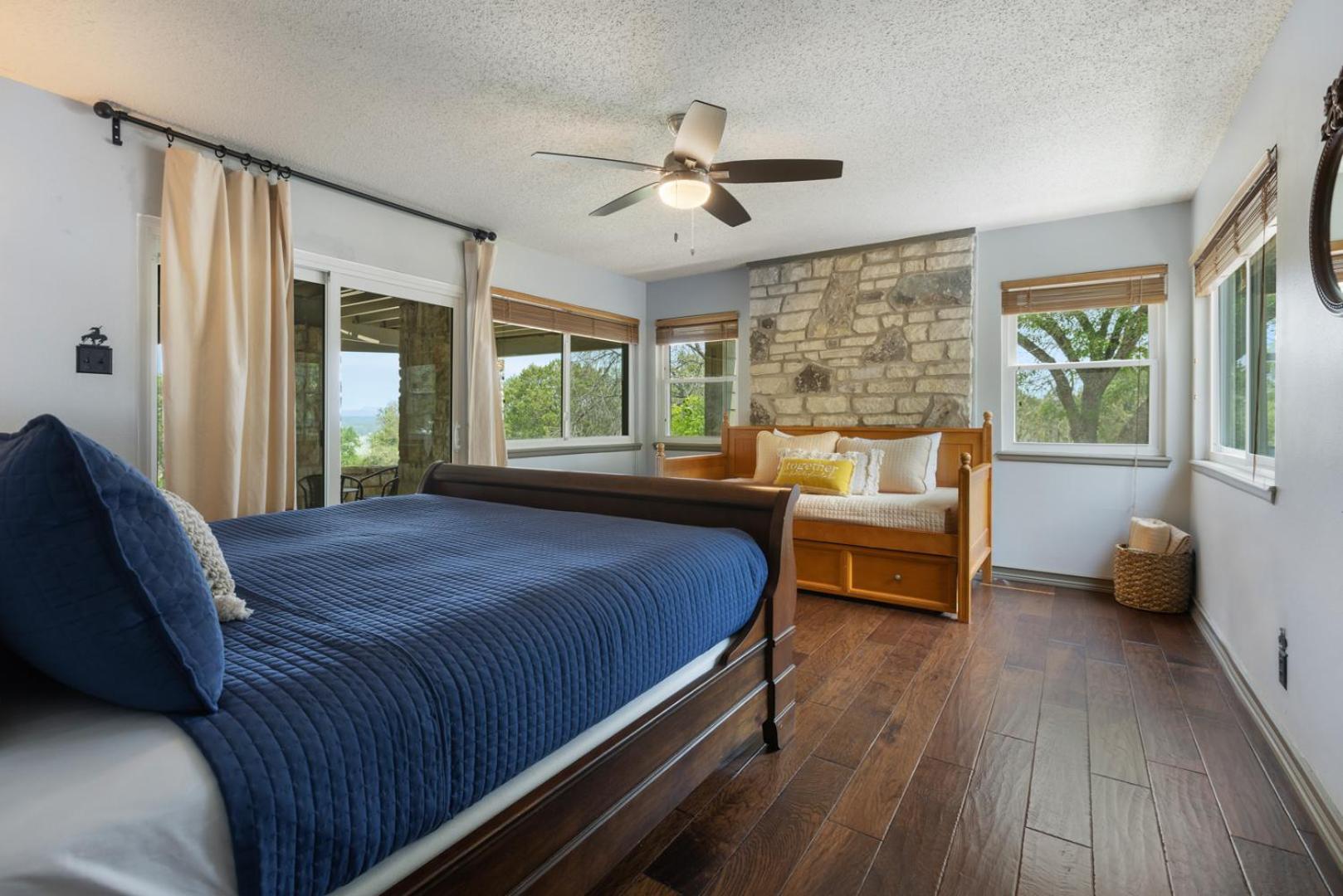 Spicewood Wine Country Retreat - With A Lake View! מראה חיצוני תמונה